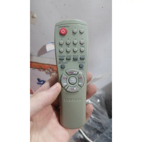 کنترل شرکتی و مرغوب ضبط سی دی 3 دیسک قدیمی(سایز بزرگ ارسال میشه)