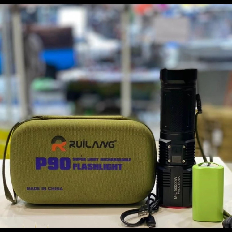 چراغ قوه پلیسی زوم دار ruilang مدل P90