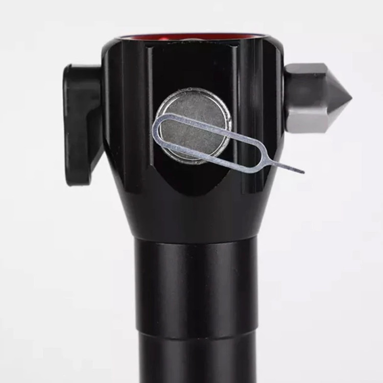 چراغ قوه پلیسی t6-38 دو لامپه شیشه شکن و نخ بر