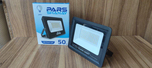 پروژکتور 50 وات شرکت پارس شانای