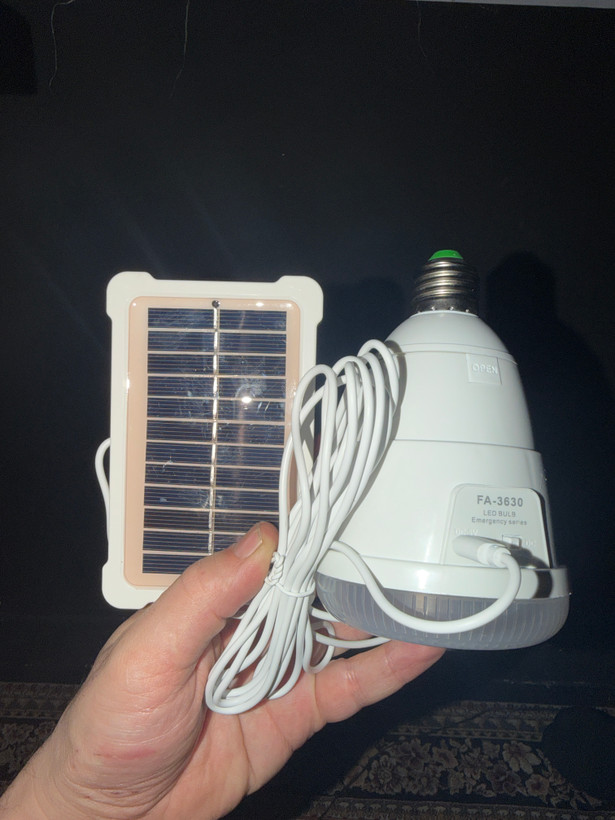 چراغ اضطراری LED چندکاره OKGO مدل FA‑3630 توان 28 وات با شارژ AC/DC و پنل خورشیدی