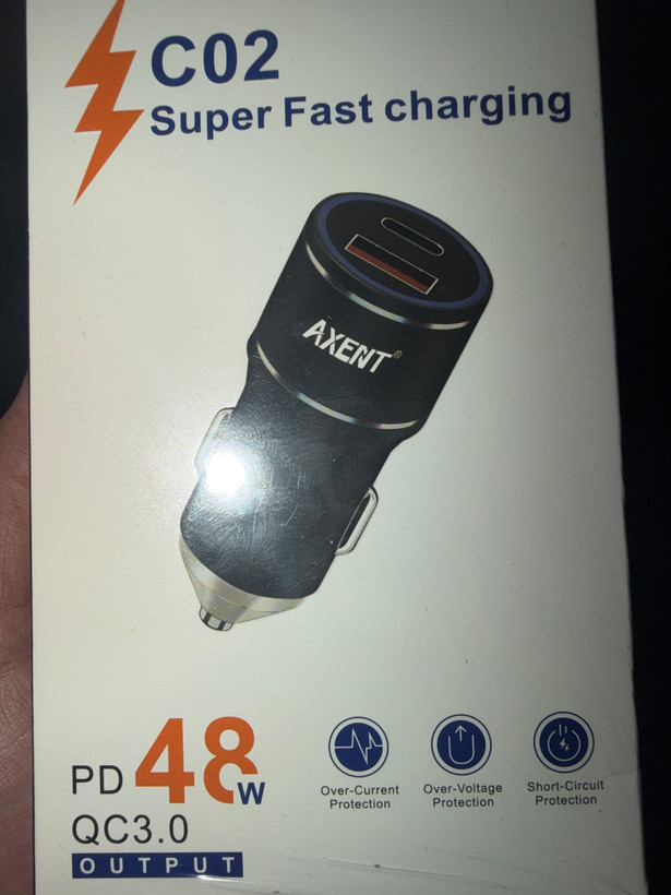 شارژر فندکی فست شارژ AXENT مدل C02 توان 48 وات دو پورت USB و Type‑C