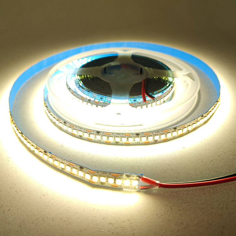 ریسه ال ای دی مدل نواری 12v 240LED-2835 پشت چسب دار1 متری