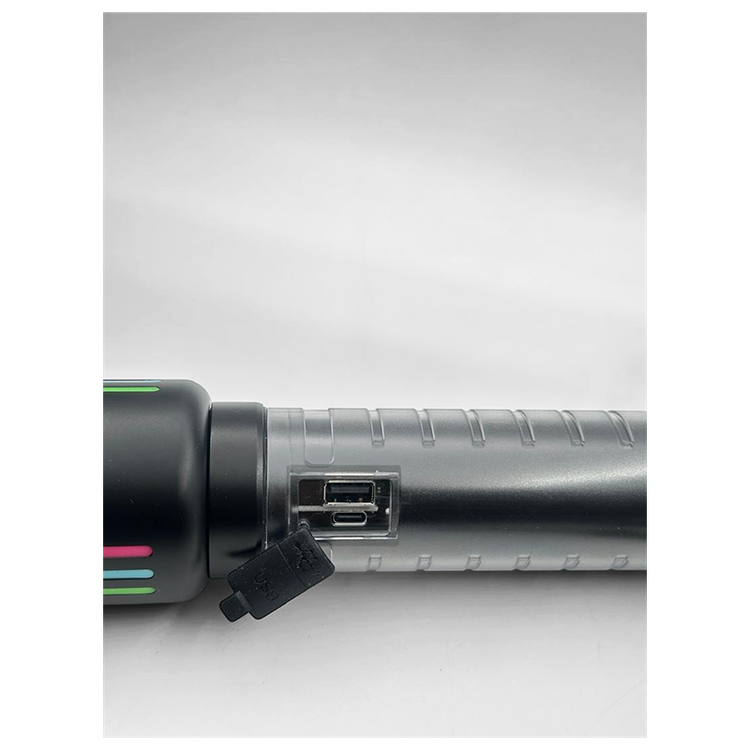 چراغ قوه شارژی آلیاژ آلومینیوم با نور قوی و چشمک زن برند citicomمدل ct_920 باطری تاریخ جدید