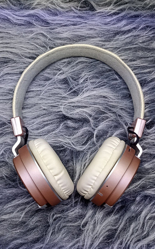 هدست استریو بیسیم سوپر بیس فلزی، رادیو FM، MP3 برندJBL مدلJB55